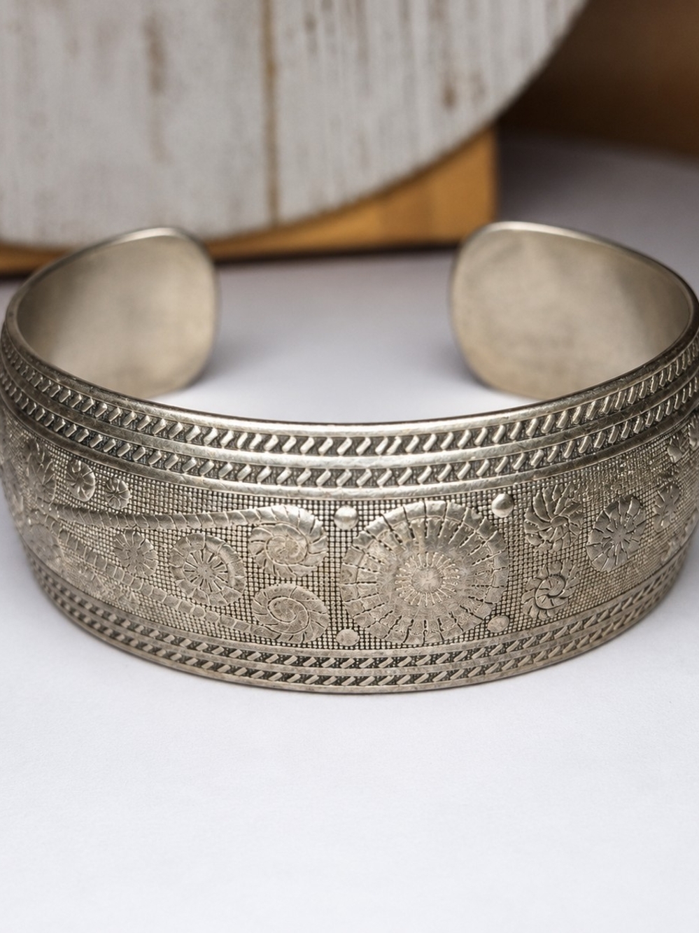 Vintage Etched Metal Cuff Bracelet Size 7.5 Boho Floral Tribal Wide Cuff